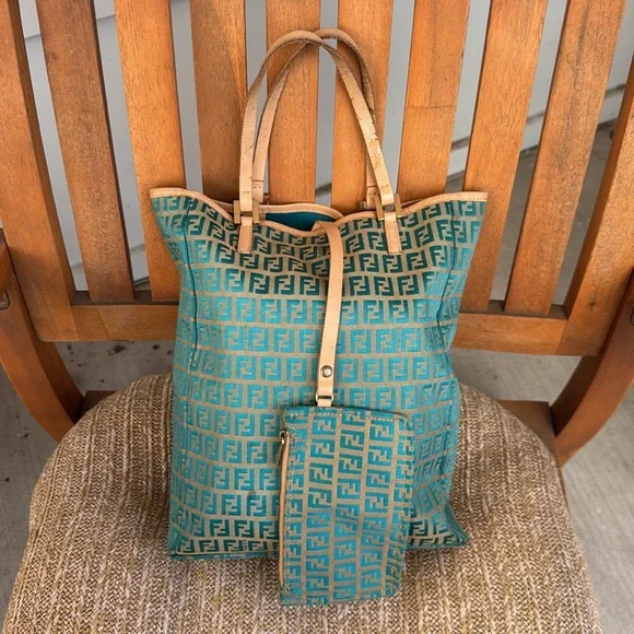Fendi Zucchino Tote w/ Pouch โ Rare Turquoise Monogram w/ COA - Picture 4 of 15
